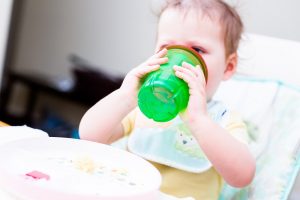 Griptight Baby Suction Feeding Plate Non-slip /& Prevents Spills